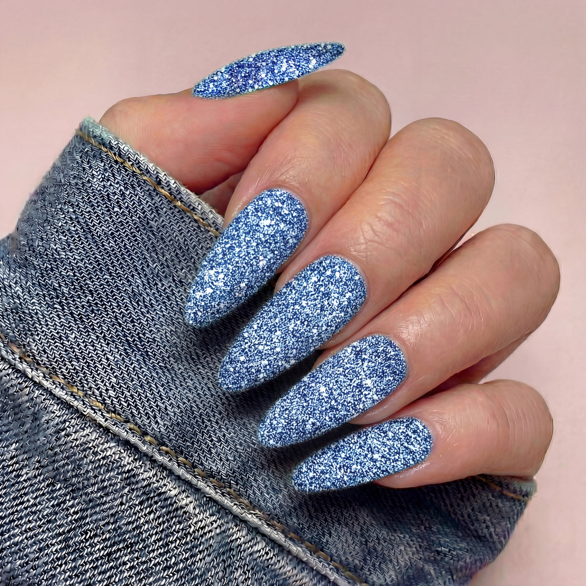 RD07 - REFLECTIVE DIAMOND GLITTER